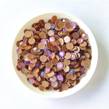 Load image into Gallery viewer, Rhinestones Crystal AB - Glow in the Dark - Noctilucent Fluorescence - diff. Colors 1440 pcs