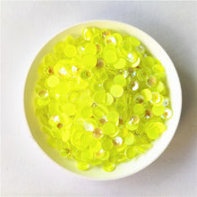 Load image into Gallery viewer, Rhinestones Crystal AB - Glow in the Dark - Noctilucent Fluorescence - diff. Colors 1440 pcs